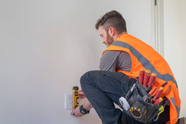 Best Electrical Outlet Repair  in Union Gap, WA